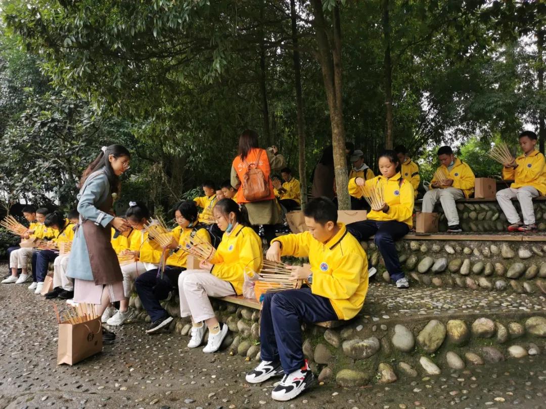 成都高新实验学校2023喜报,成都高新实验中学喜报2021