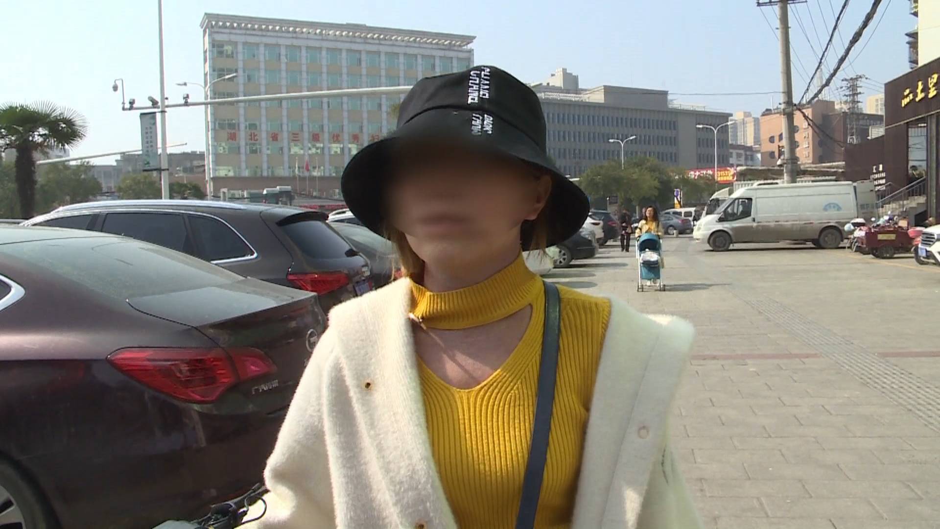 去美容院美容变毁容,女子面部毁容整容医生看不下去