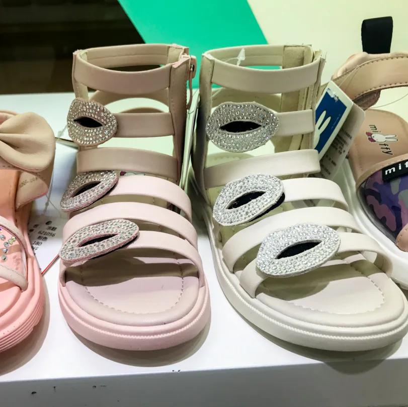 儿童哪一款凉鞋最好,哪个牌子的儿童凉鞋好穿推荐