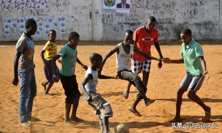 奥巴马亲弟弟在中国娶妻生子,奥巴马他兄弟定居在中国吗