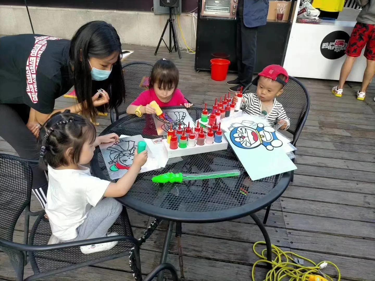 普通人做自媒体的出路在哪里,在小城市做自媒体有前途吗