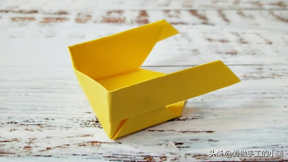 折扫帚簸箕的折纸步骤图,三角插折纸簸箕教程