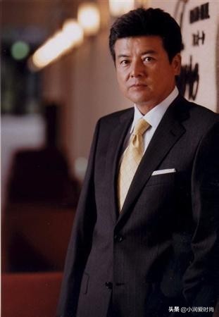 年轻时的盛世美颜男三浦友和,三浦友和自带一种纯朴自然的气质