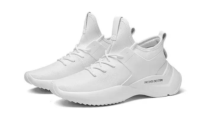 比较轻而且回弹和减震都不错的鞋,又软又帅又减震的鞋子推荐