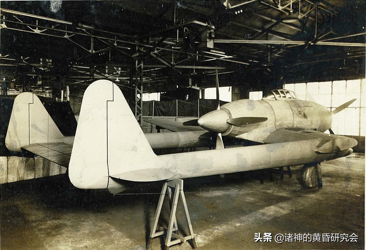 褰╃粯浜屾垬寰峰啗鍧﹀厠,褰╃粯涓殑鎴樹簤