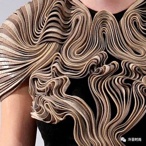 做一个专业的服装人,服装设计专业学生的作业