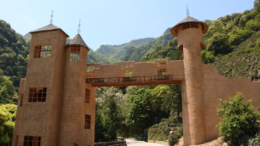 石台仙寓山附近哪里好玩,石台仙寓镇云里居