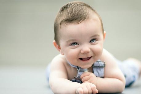 一岁半叛逆期如何教育书籍,1岁孩子的叛逆教育方法