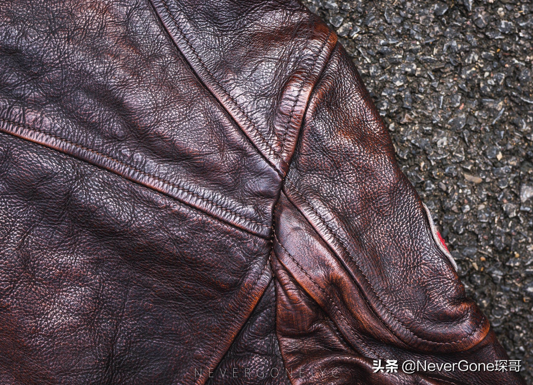 小众棕色短款皮衣,英伦机车皮衣推荐