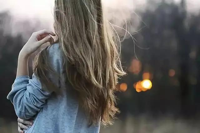 孩子早恋了父母阻止,早恋班主任与家长沟通