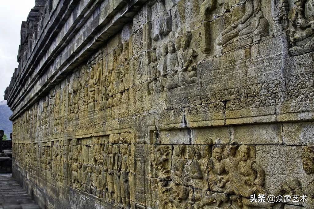 世界最大的佛寺在哪里,婆罗浮屠塔附近寺庙