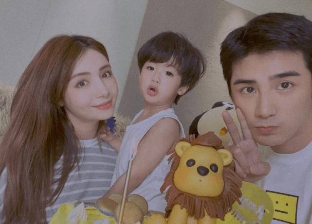 麦迪娜分享二胎生产日记,麦迪娜晒产前产后对比照