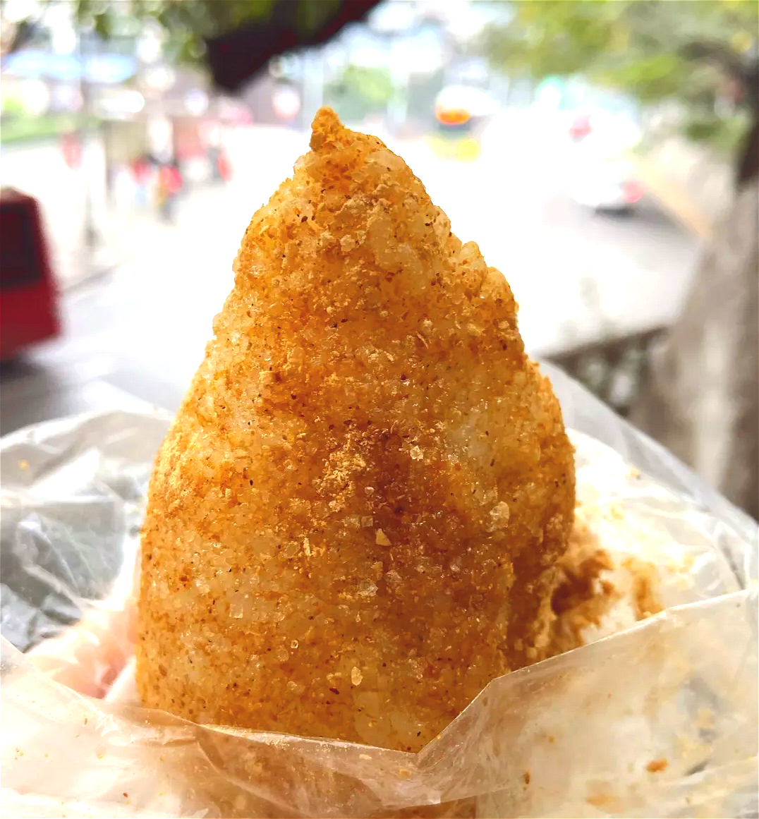 重庆临江门附近老奶奶的糯米团,老传统的糯米甜团