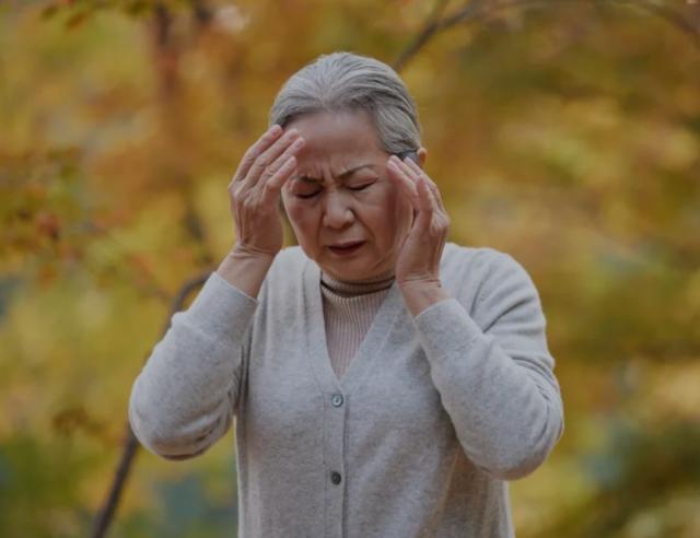 中老年人血压150要吃降压药吗,高压150低压100需要吃什么降压药