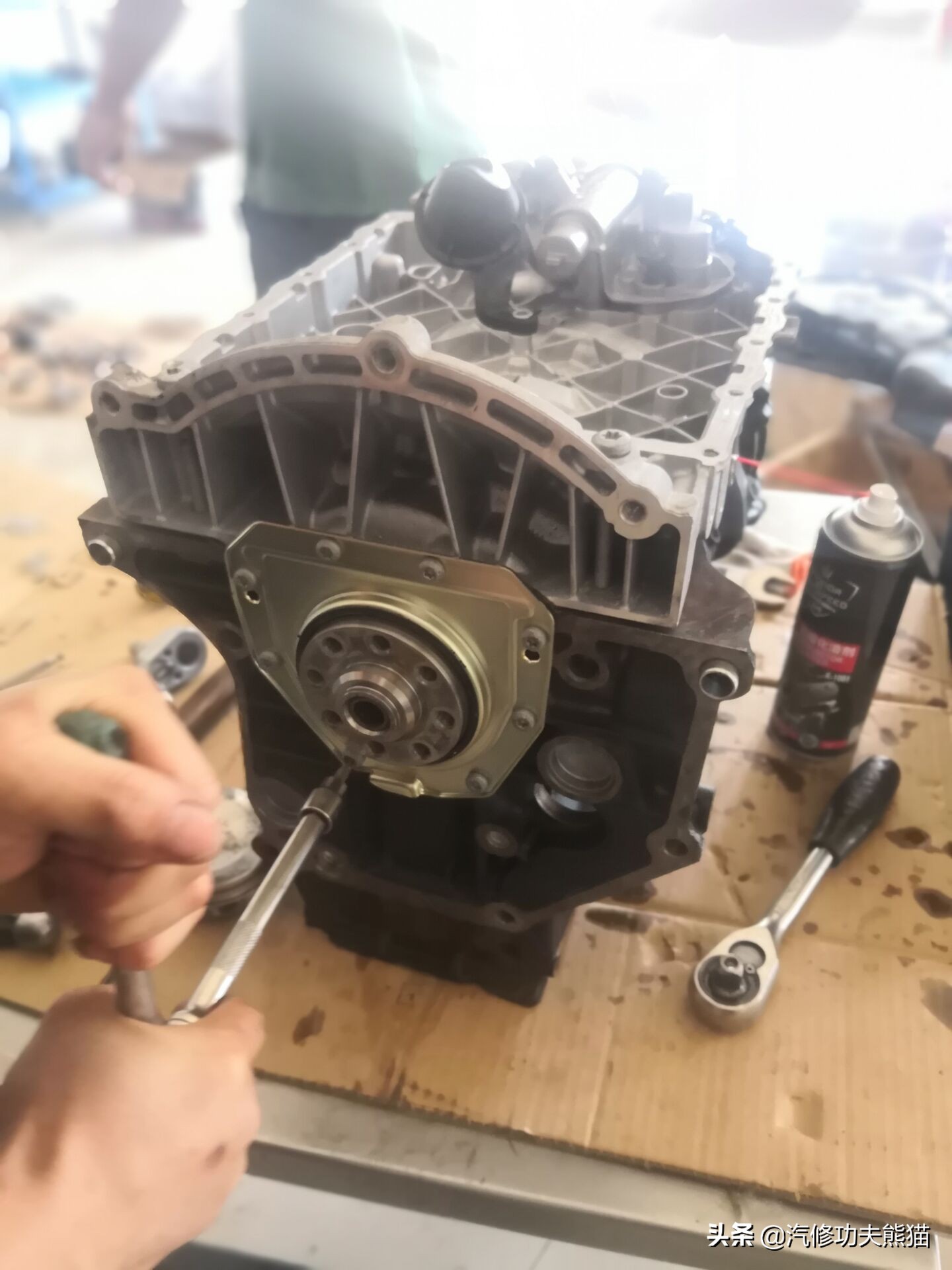 大众夏朗2.0t三代烧机油解决方法,大众夏朗1.8t烧机油