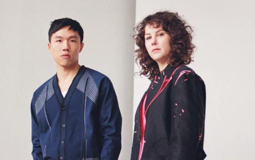 2年前曾骂中国是“屎”的时尚品牌，又上演了魔幻的操作