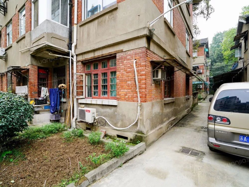 南京学区房挂牌价,南京一小区集体涨价