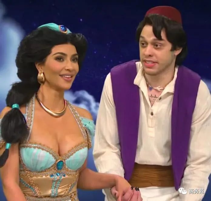 侃爷卡戴珊离婚后合体,卡戴珊什么时候跟侃爷闹分手的