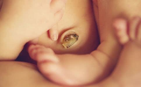 婴儿护理视频教程新手,新生儿护理妈妈指南新手