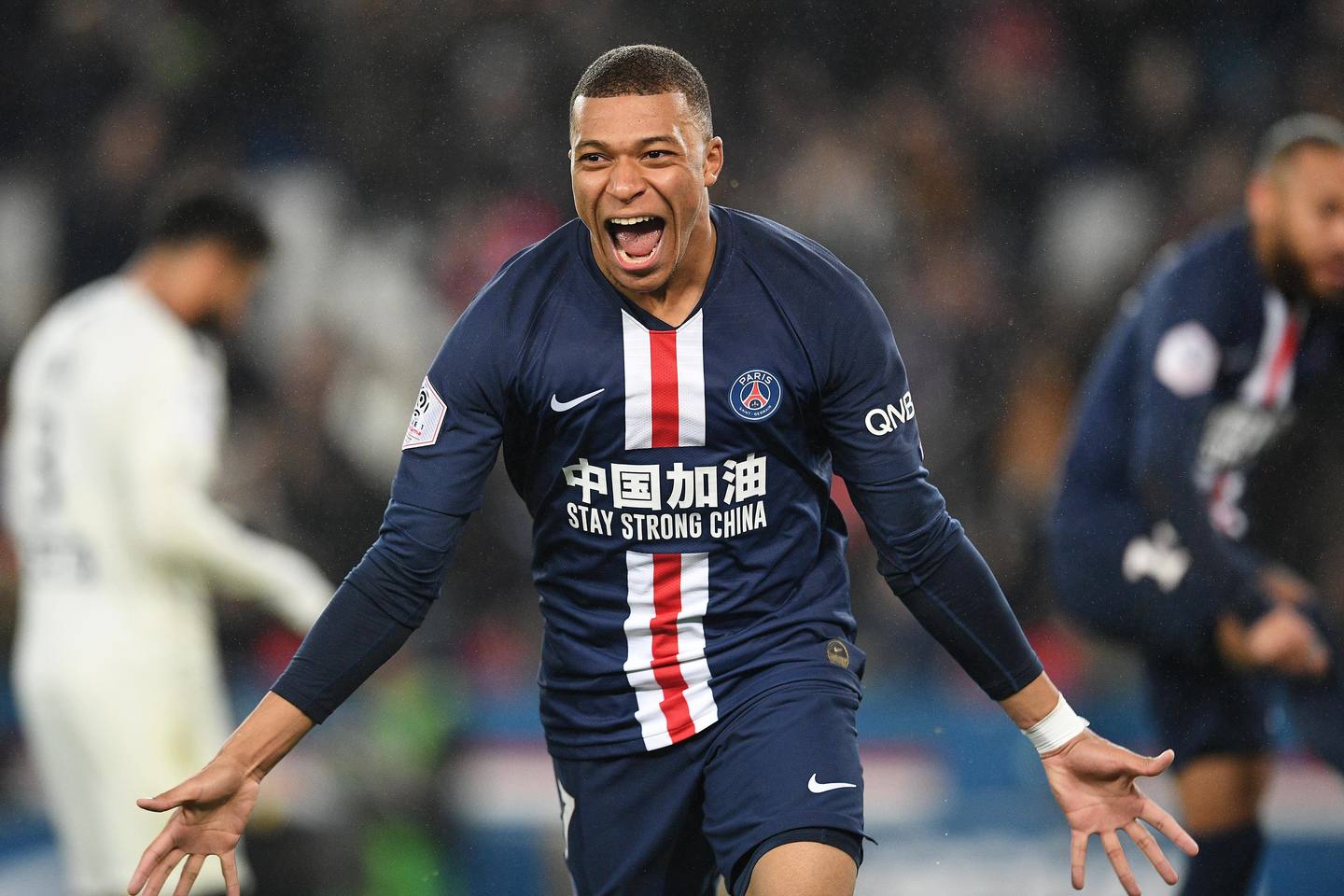 法甲直播巴黎vs马赛梅西,法甲巴黎2-1里尔梅西