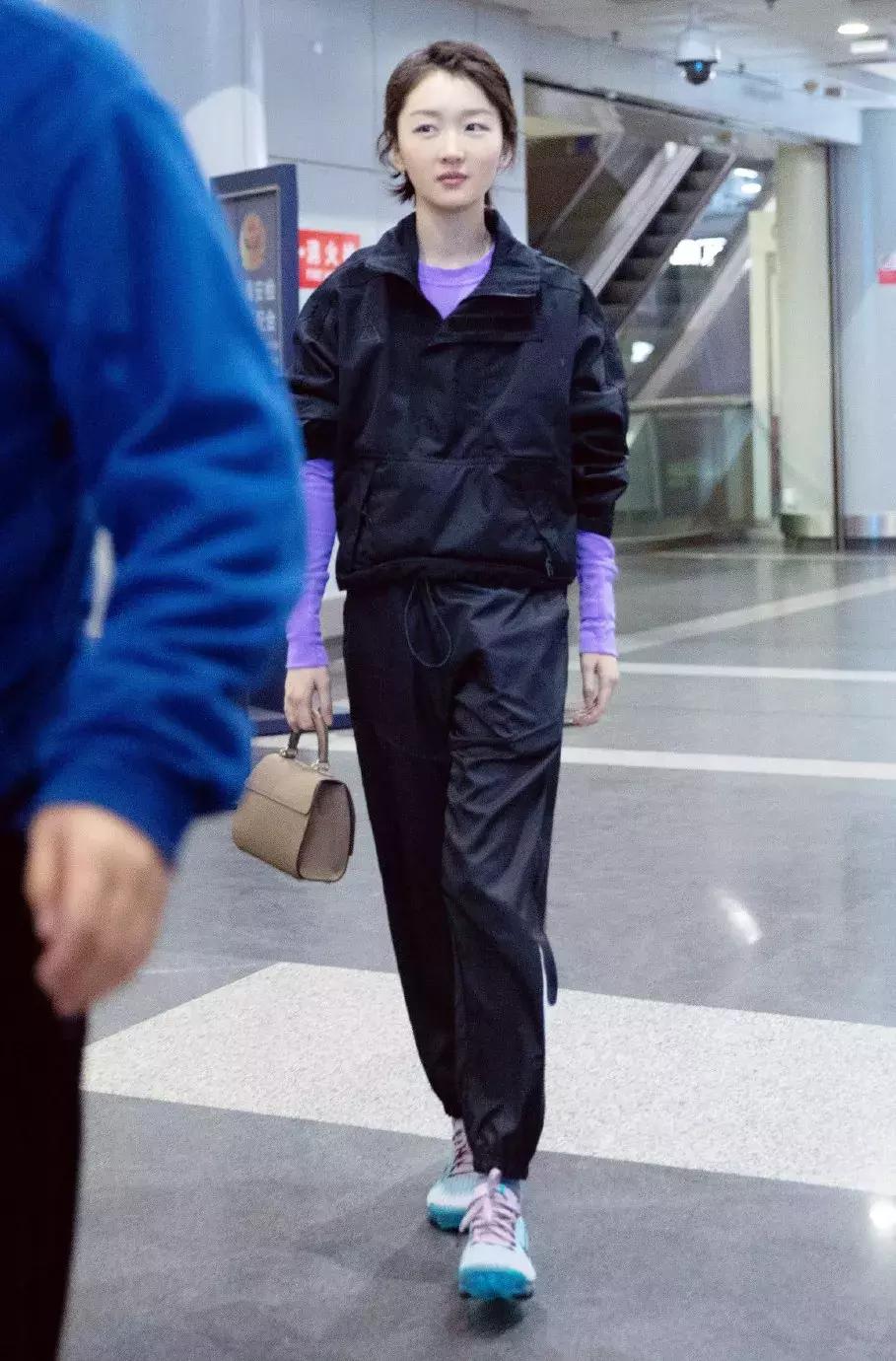 周冬雨的大胆穿搭,周冬雨正确穿搭