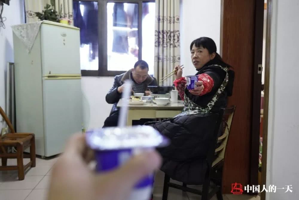 回家发烧到了39度,发烧38.6摄氏度在家该怎么处理