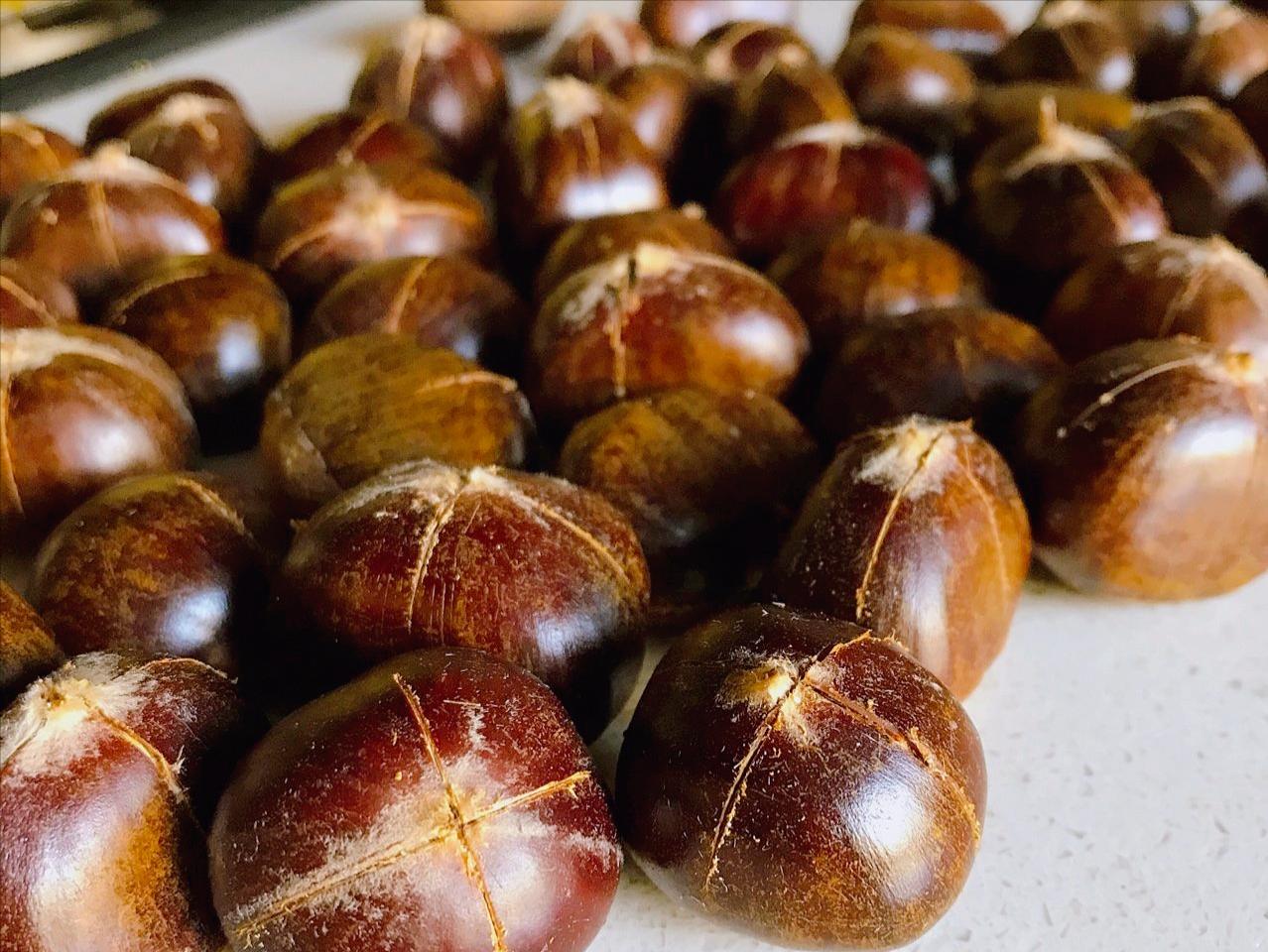 板栗去壳怎么才能快速剥皮,板栗怎么快速剥皮不需要任何工具