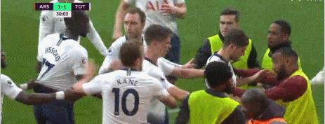 美羊羊跨时空救兵再次被控制,美羊羊一剑破云