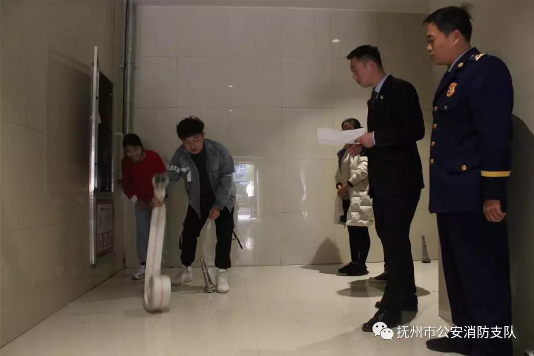 见火不慌抬手就打视频,见火不慌抬手就打