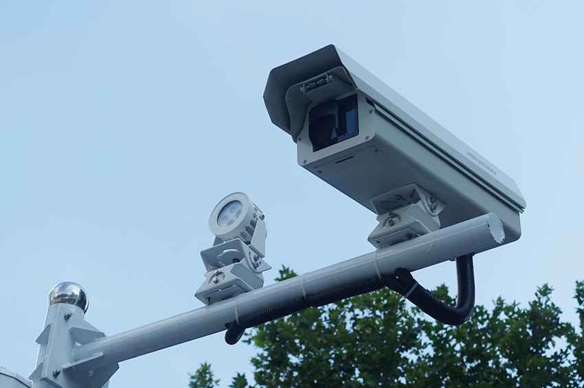 误闯红灯怎么办教你一招,误闯红灯注意事项有哪些