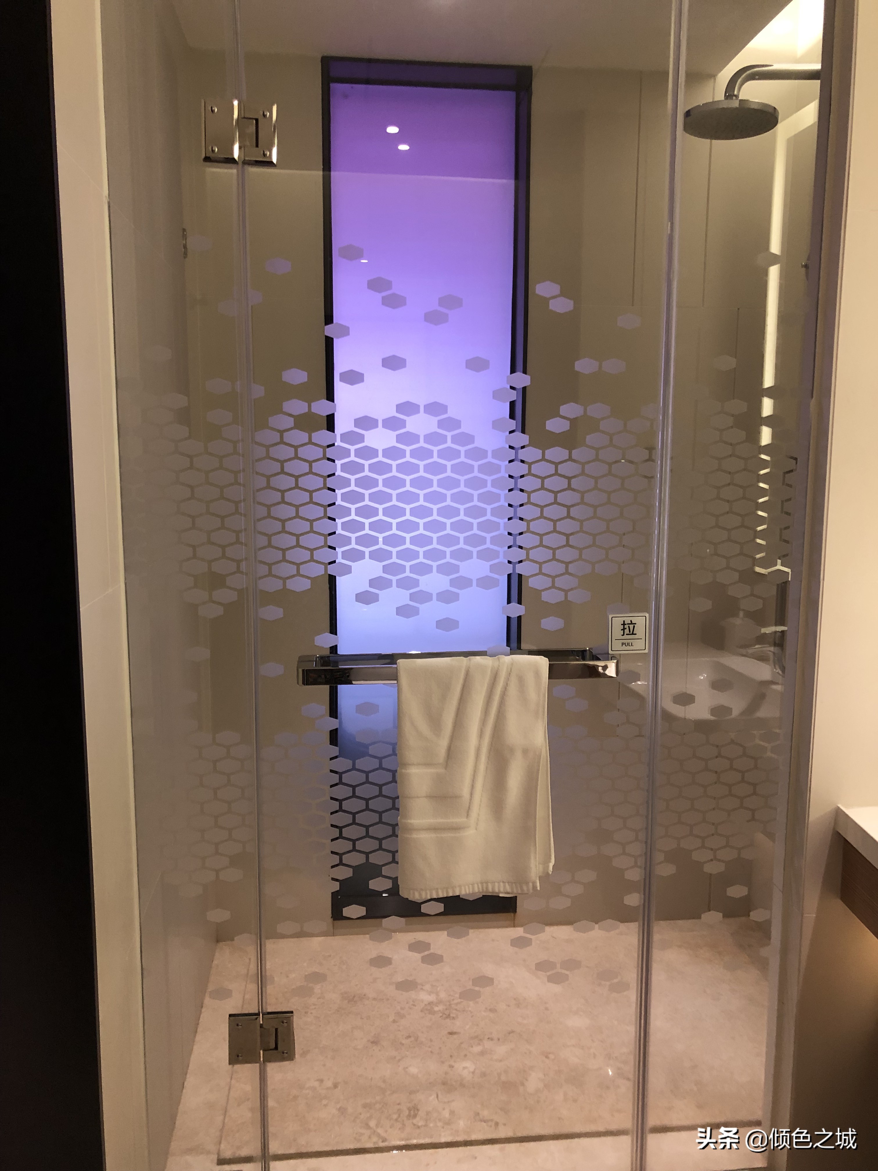 入住厦门宾馆,厦门希尔顿欢朋酒店房间