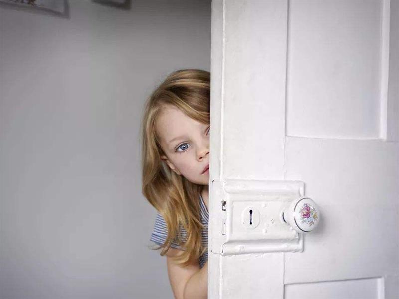 小孩倔强的性格是怎么养成的,性格活泼开朗的孩子学习都不太好