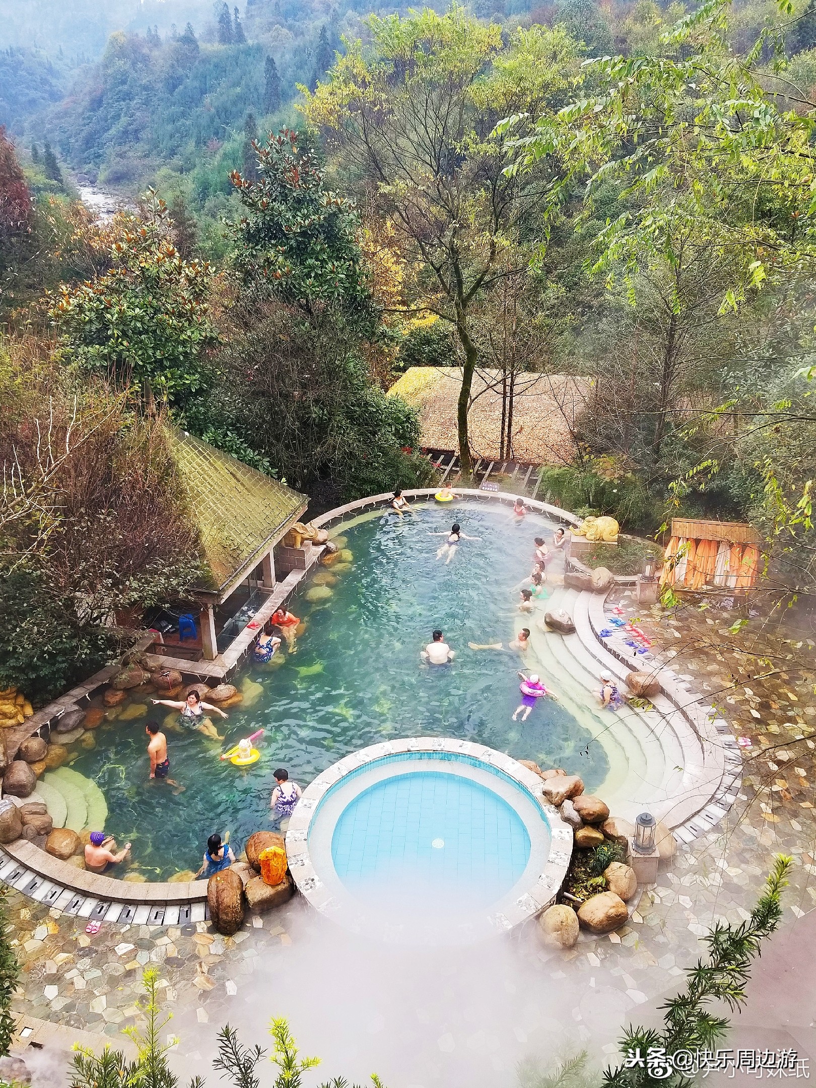 七里坪温泉酒店泡天然温泉,七里坪峨眉山酒店的温泉有多高