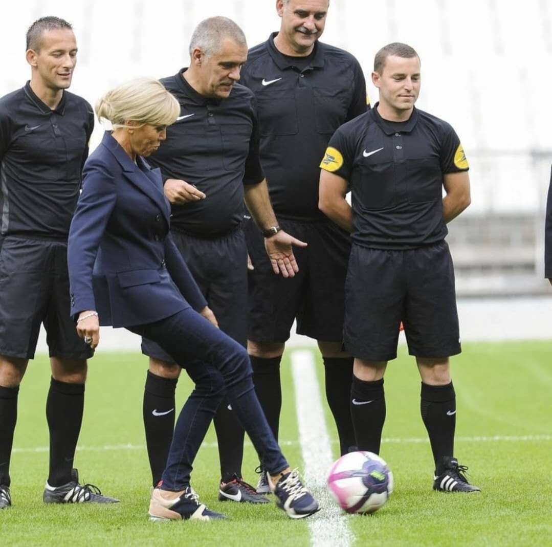 法国总统踢球,法国总统踢足球