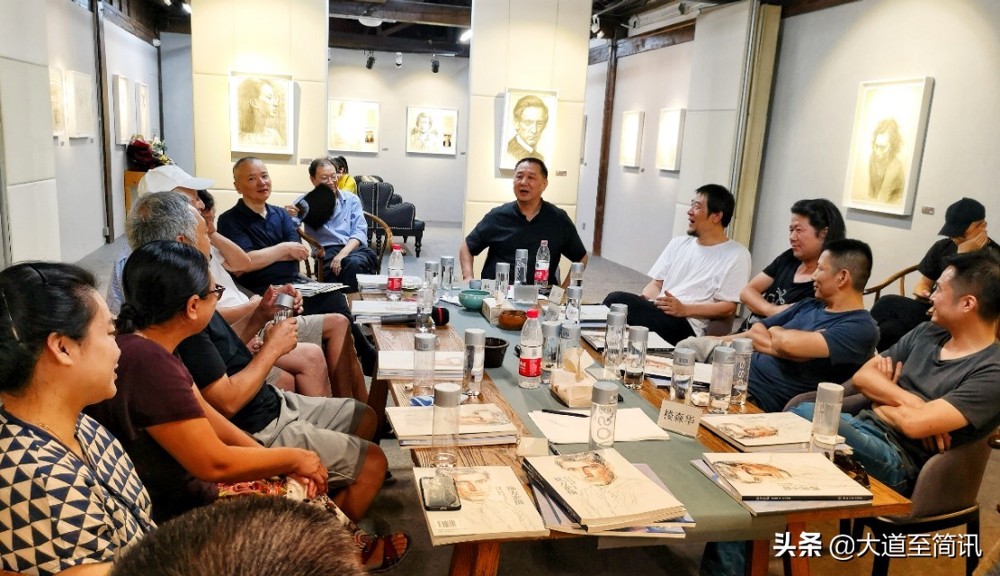 素描徐方,画家徐方素描