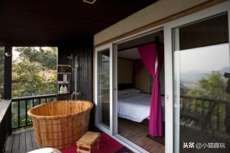 很美的天然溶洞温泉,清澈见底的自然岩洞温泉