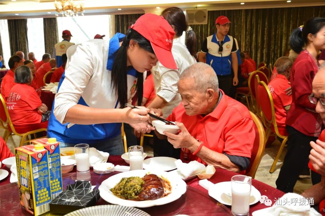 莫道桑榆晚为霞尚满天专访,莫道桑榆晚为霞尚满天央视解说