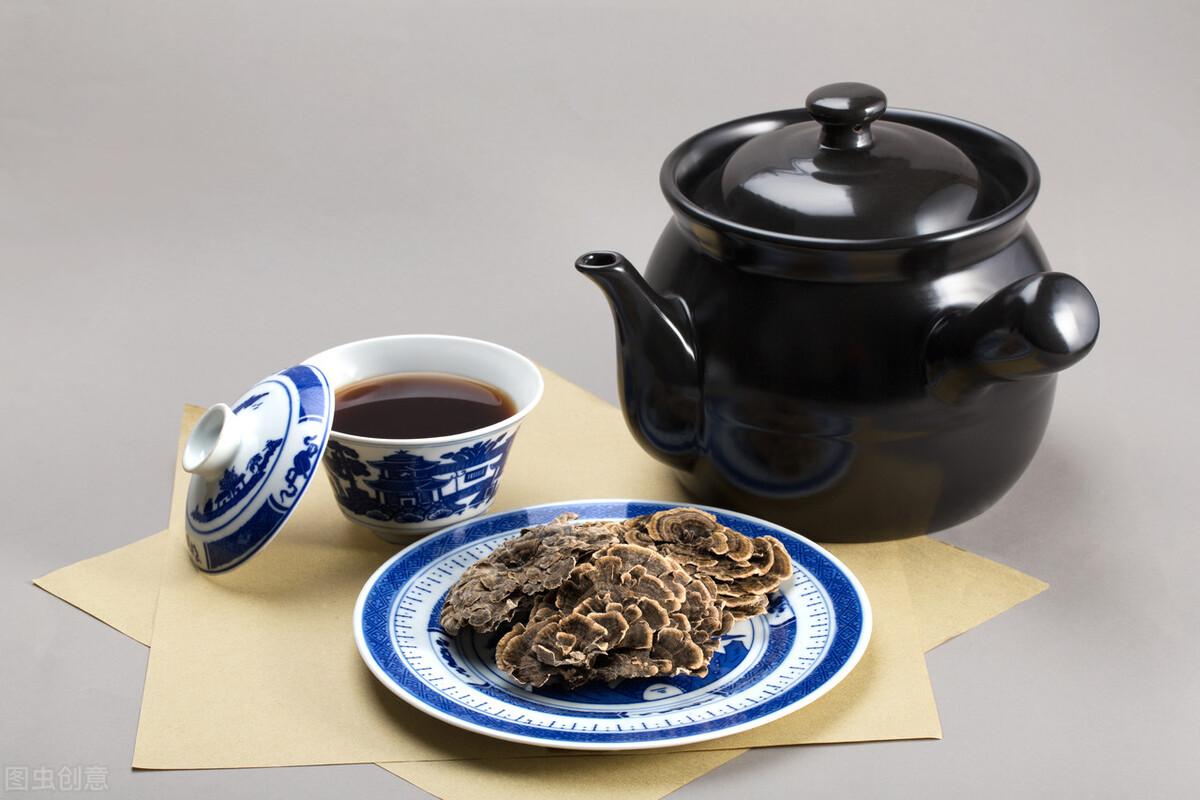 陶瓷锅和铁锅熬中药有啥区别,中药电砂锅怎么熬中药