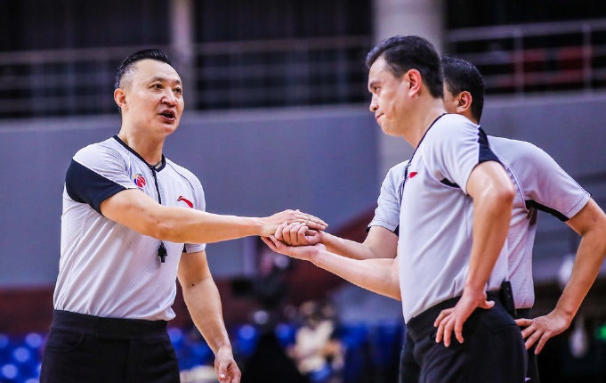 最新cba裁判员名单照片,cba联赛裁判员介绍闫军