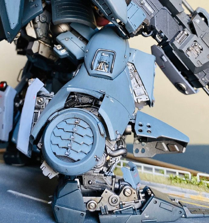 破碎机械感十足，拦截型迪杰改