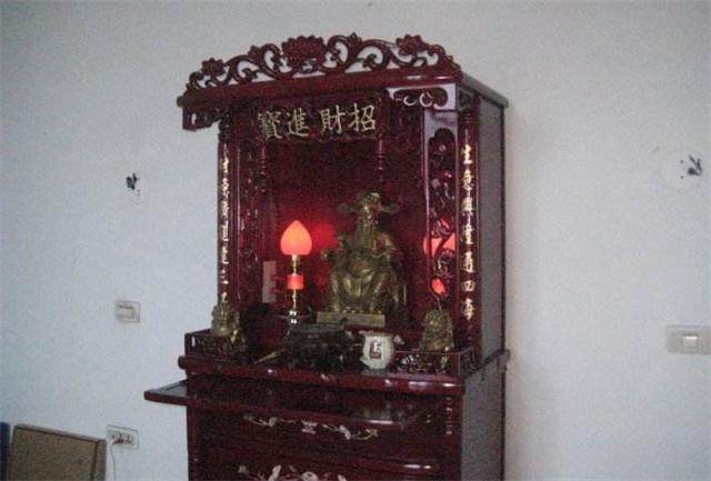 商铺供奉哪种财神最好风水,财神的摆放方法及禁忌