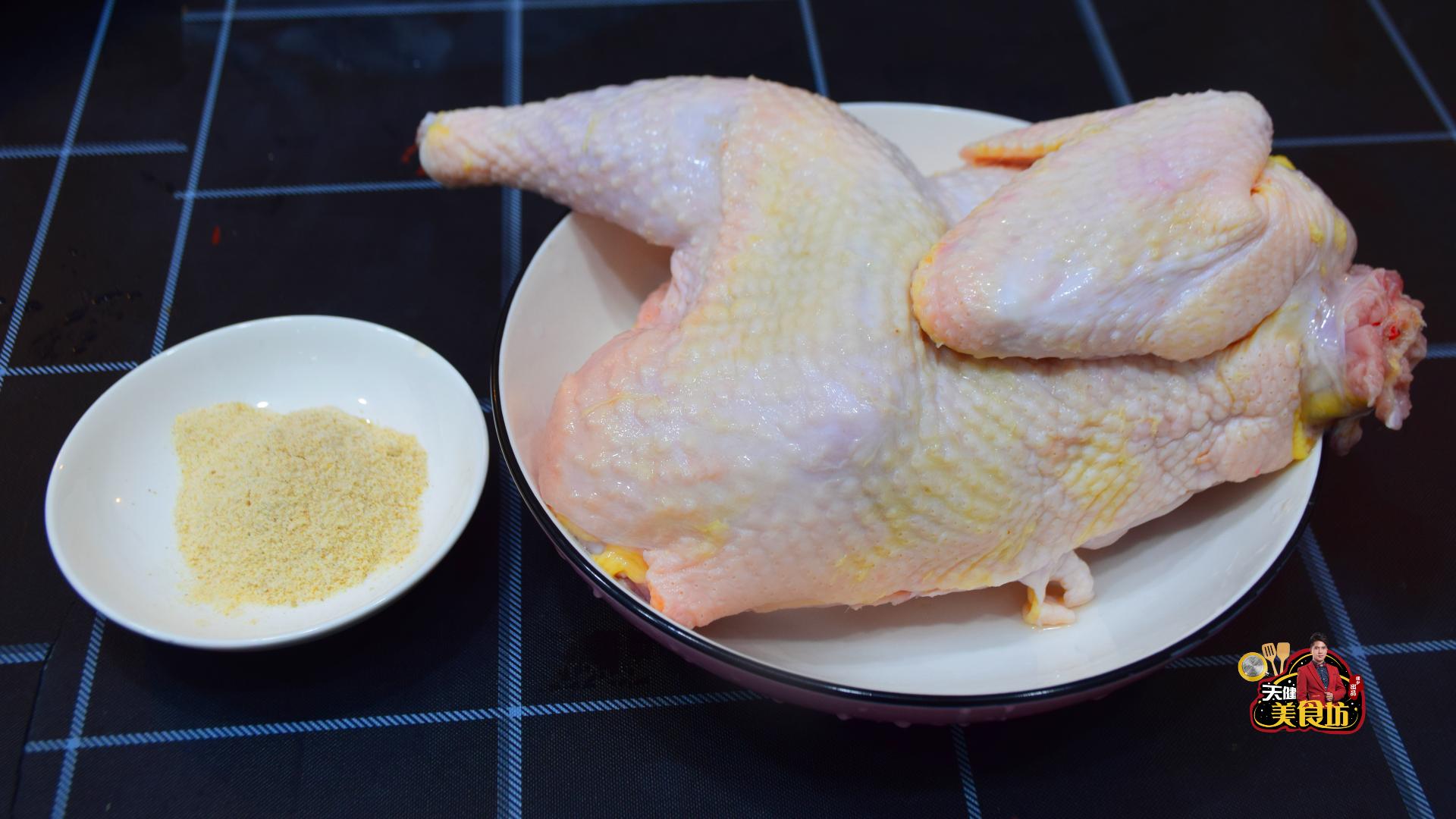 鸡肉怎么弄盐焗鸡,古法盐焗鸡做出来的鸡肉绵绵的