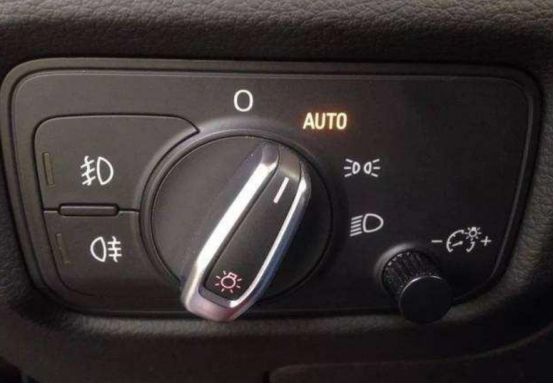 迈腾b7l隐藏功能车主自己开启,汽车里的这些隐藏功能你知道多少