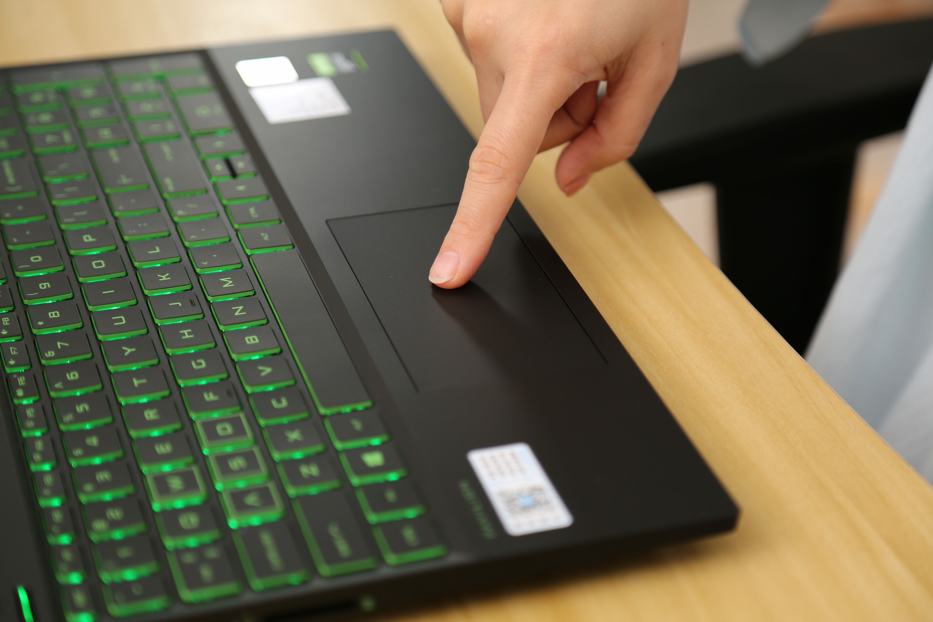 2017年惠普轻薄游戏本光影精灵6,惠普光影精灵6锐龙版高色域