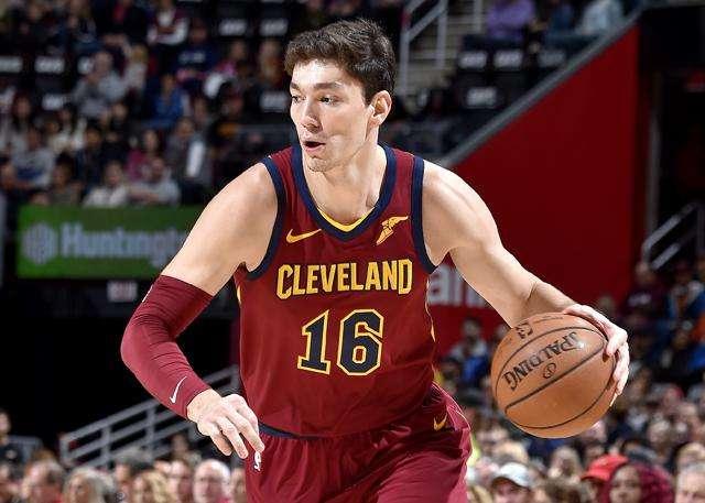 詹姆斯湖人时期回到热火狂砍51分,詹姆斯爆发创3大纪录助湖人险胜