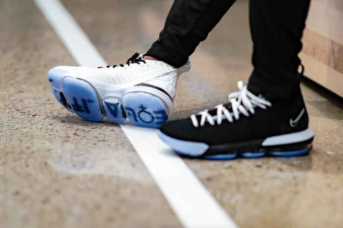 低帮篮球鞋那么多，你该怎么选？