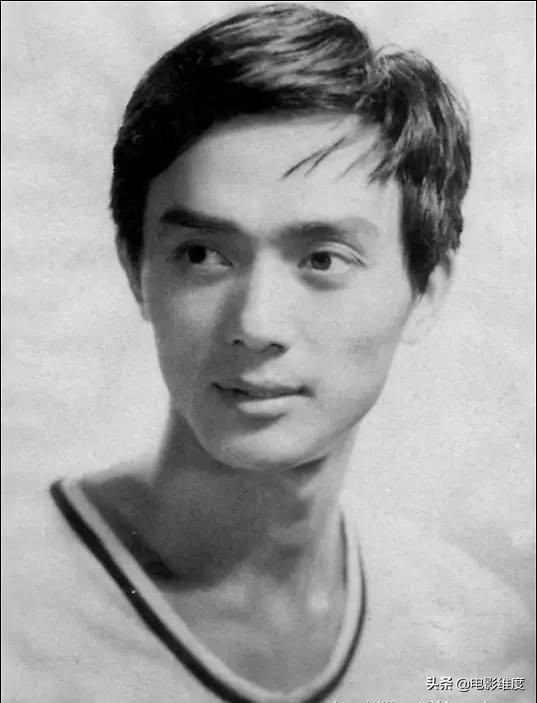 傅艺伟八十年代生活照,金巧巧吸毒还是傅艺伟吸毒