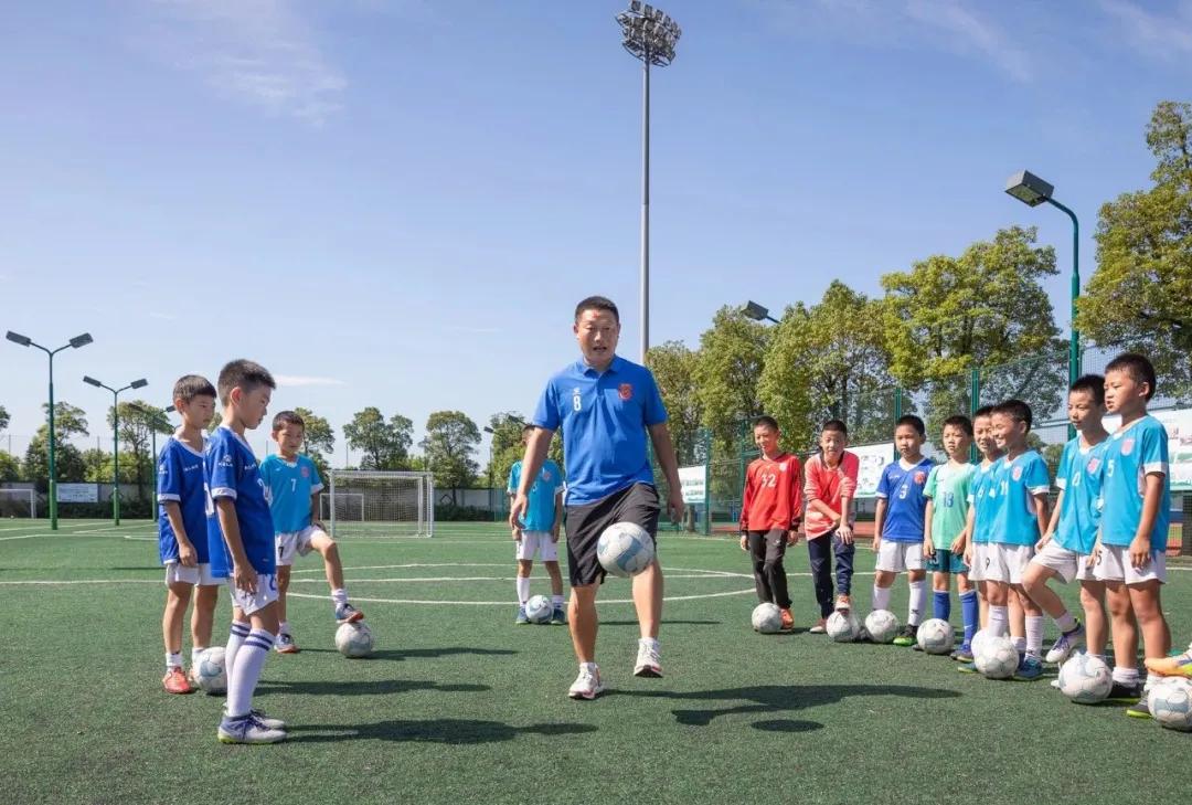 张家港排在第几线城市,张家港市排名全国百强县第几名