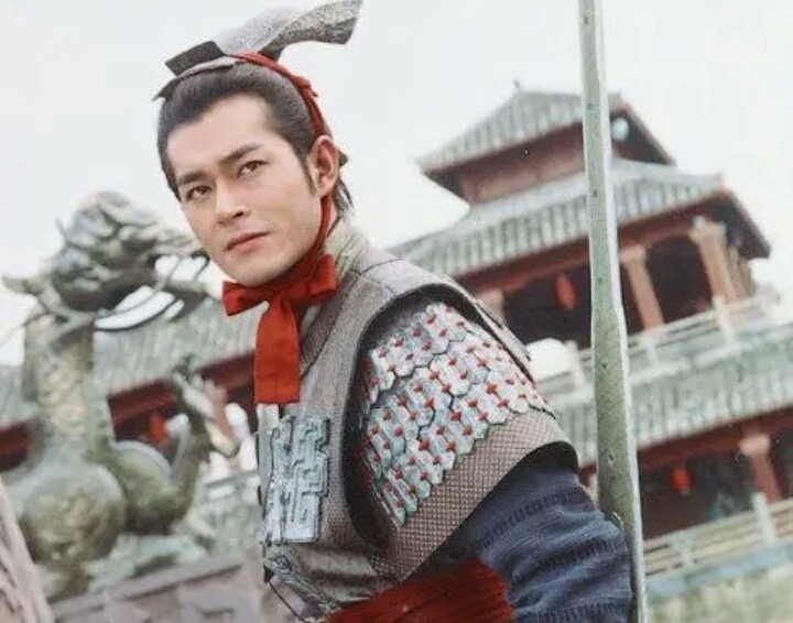 与三国演义一样经典的电视剧,老电视剧推荐经典三国演义