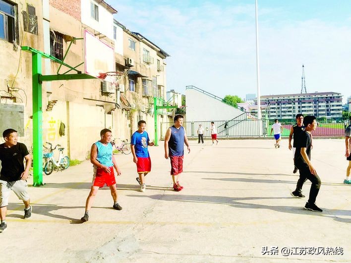 公共篮球场受伤,淮安治疗篮球伤痛